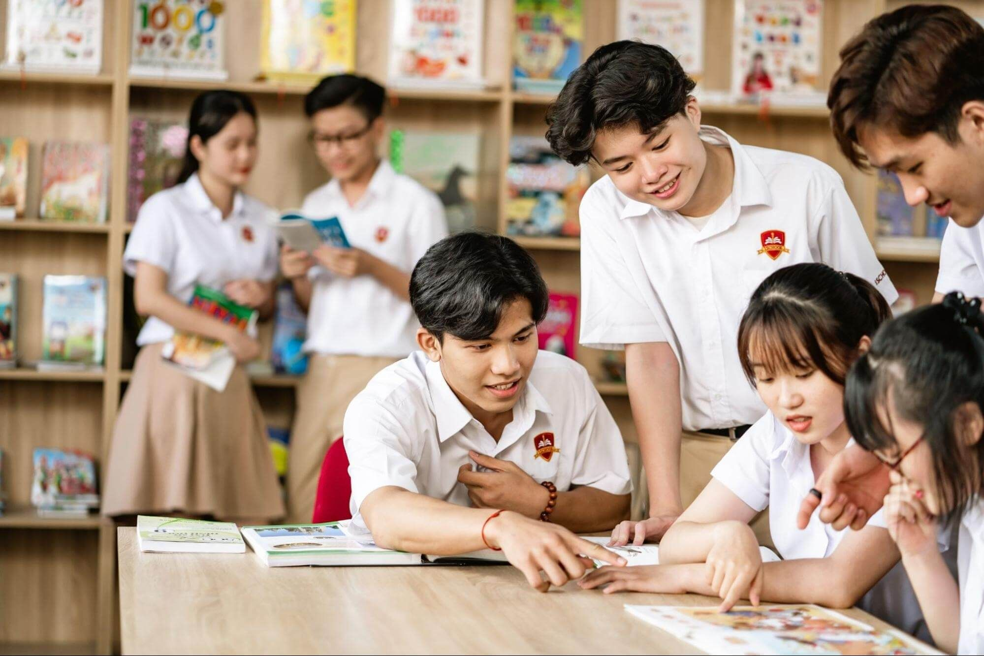 Học bổng bậc Đại học, Thạc sĩ, Tiến sĩ