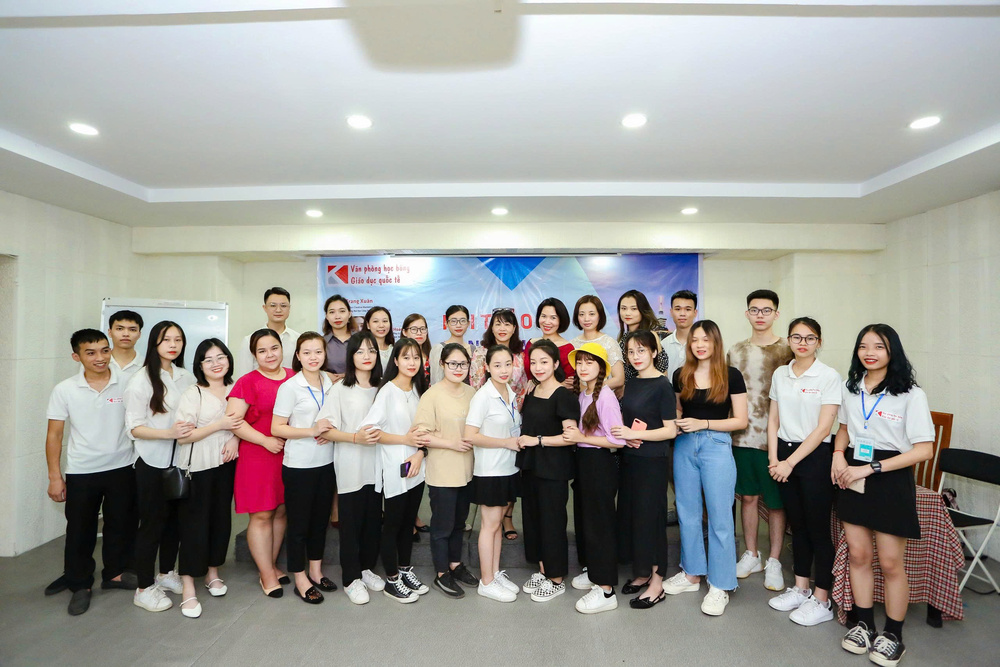 Học bổng bậc Đại học, Thạc sĩ, Tiến sĩ